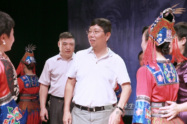 赵乐秦深入文化系统调研 提出寻找桂林文化的力量