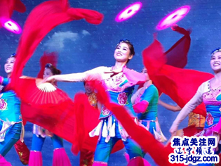 “喜迎十九大 共筑中国梦”丹东市群众文化节开幕