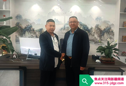 同心同德谋发展 同向同行绘宏图