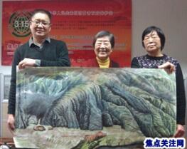 三十二:焦点关注网书画名家栏目举办将军、部长、书画家才艺笔会连续播报展活动