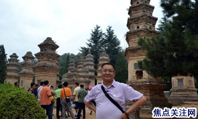 主任白万省一行参观天下第一名刹--嵩山少林寺