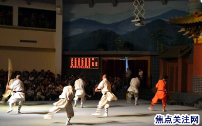主任白万省一行参观天下第一名刹--嵩山少林寺