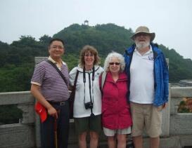 主任白万省应邀随团赴泰山观光旅游